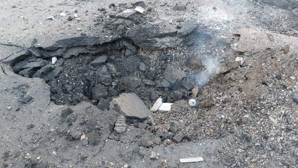 Били з “Градів” та важкої артилерії: окупанти обстріляли три райони Дніпропетровщини