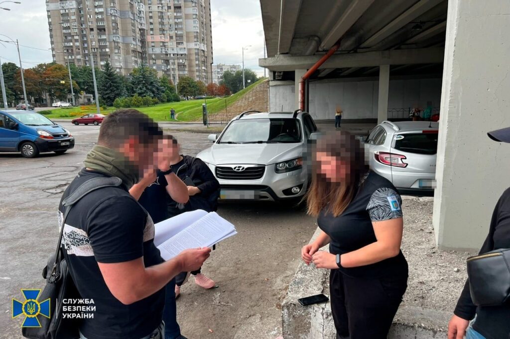 У Києві затримали місцеву жительку, яка здавала ФСБ місця дислокації українських військових