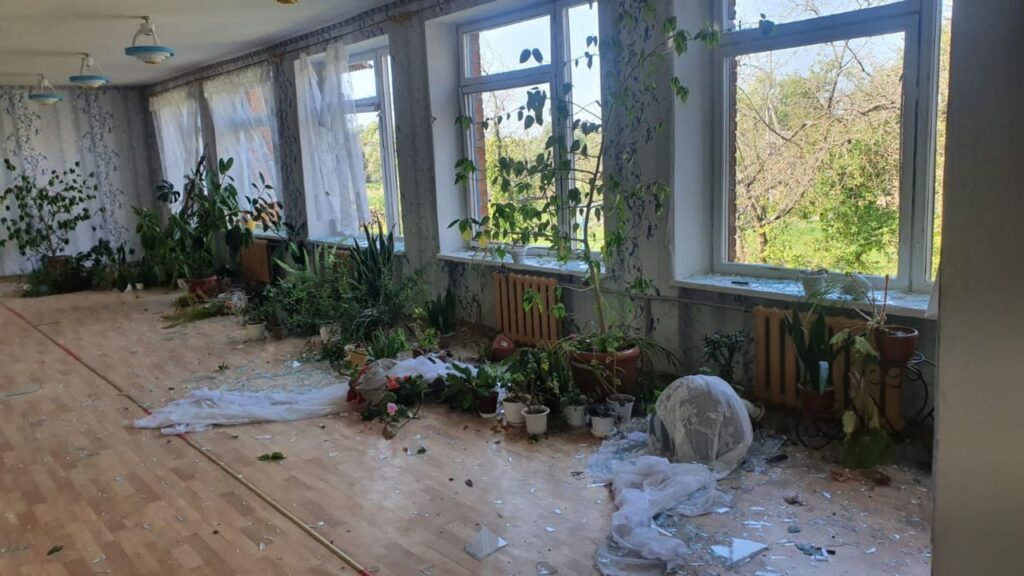 Обстрел Сумской области: разрушена школа и повреждены дома
