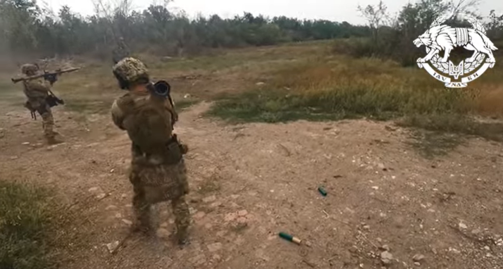 Бійці ССО вдарили по скупченню російських військових: відео