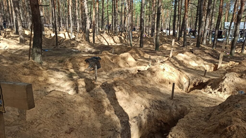 На звільненій Харківщині задокументували понад 1,6 тисяч воєнних злочинів РФ