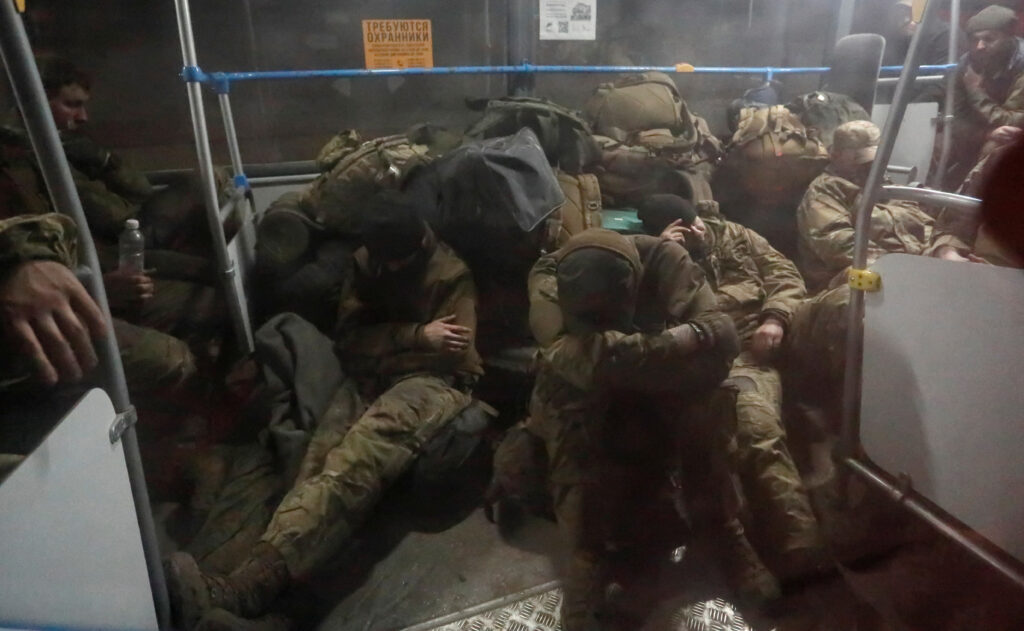 РПЦ повідомила про передання Угорщині групи українських військовополонених