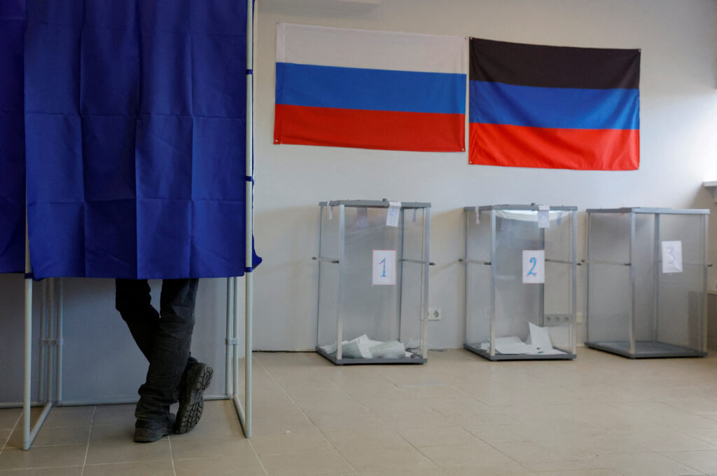 Росіяни завершили перший етап так званих виборів на окупованих територіях: що відомо