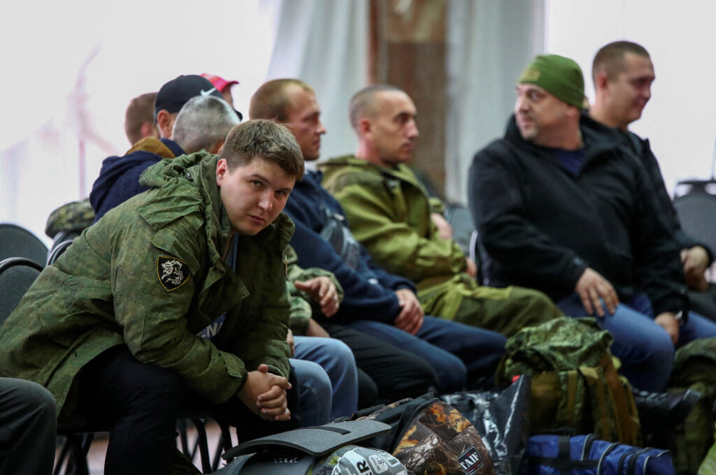 У Кремлі вирішили згорнути мобілізацію, але указ про завершення “призову” не видали