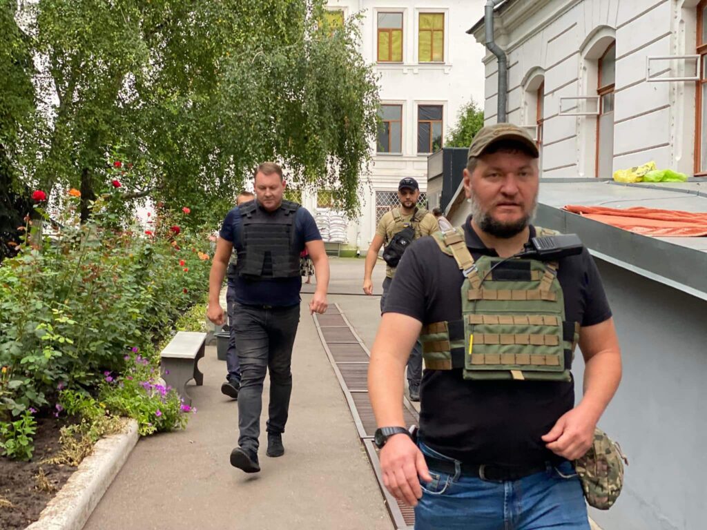 Зі Святогірської Лаври за добу евакуювали 17 людей