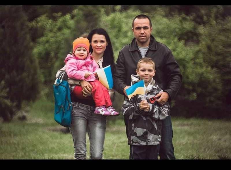 Родичі впізнали загиблого з синьо-жовтим браслетом із поховання в Ізюмі: це боєць ЗСУ з Нікополя