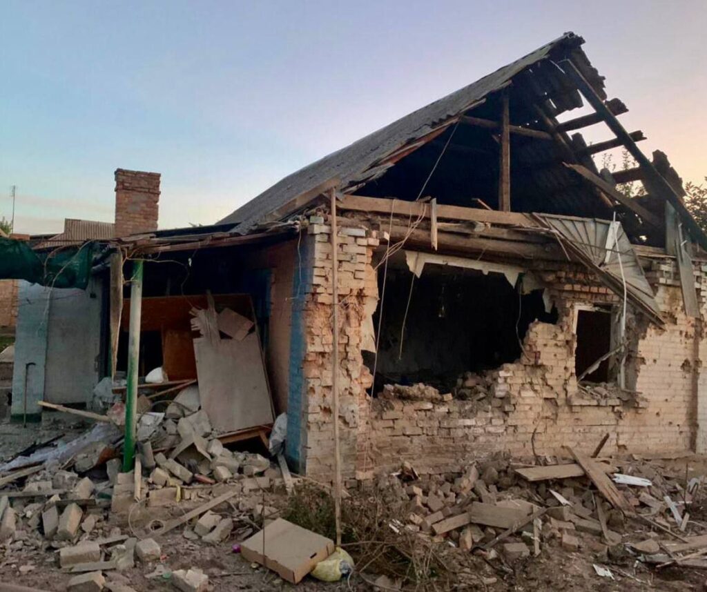 Росіяни обстріляли Дніпропетровщину: є поранений, зупинено водо- та енергопостачання