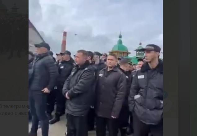 Канібали, маніяки та “півні”: у Росії завербували на війну в Україні вже близько 10 тисяч ув’язнених