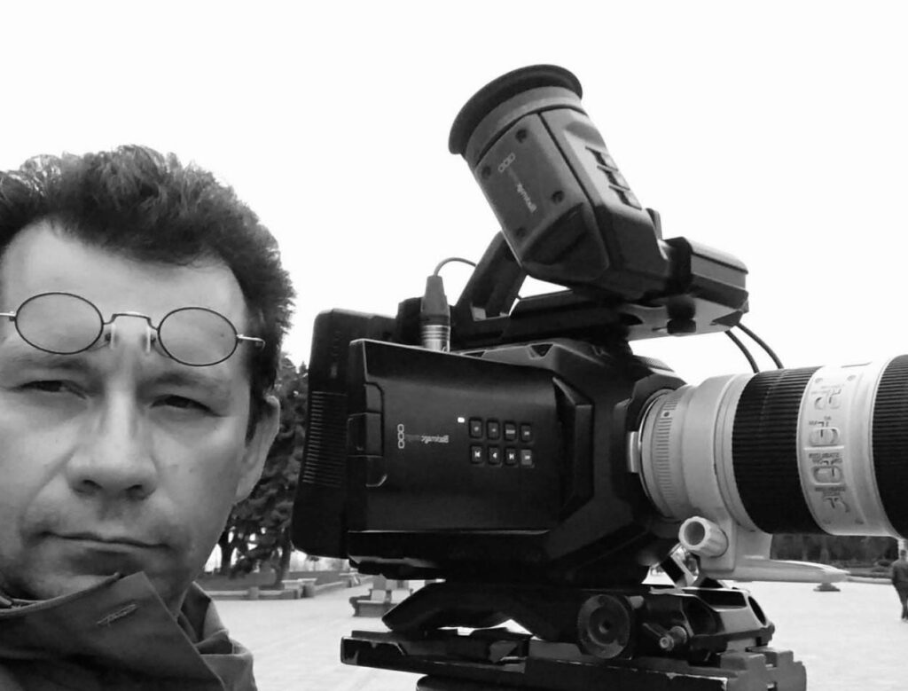 Головнокомандувач ЗСУ Валерій Залужний посмертно нагородив оператора “Прямого” Олексія Юрченка “Срібним хрестом”