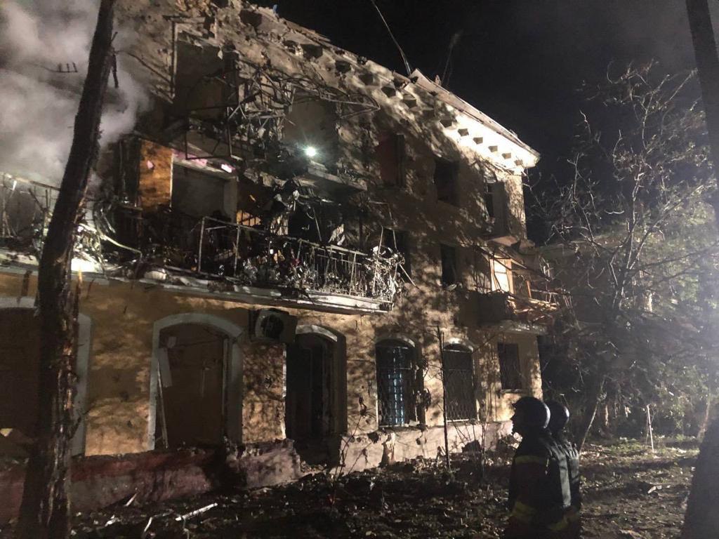 Одну людину вбито, ще сімох поранено: окупанти масовано обстріляли Запоріжжя