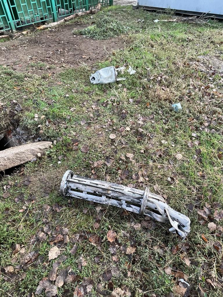 Били з РСЗВ та ракетами С-300, є загиблі та поранені: росіяни обстріляли три райони Донеччини