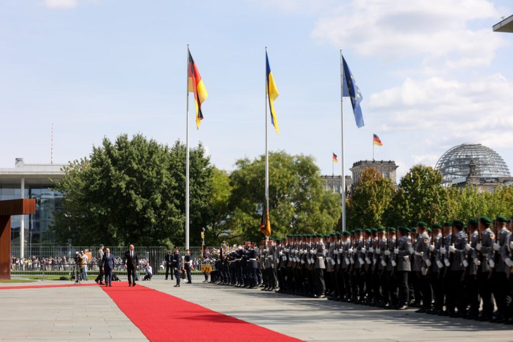 Суды, борьба с коррупцией и децентрализация: в Европарламенте призвали украинскую власть не останавливать реформирование страны