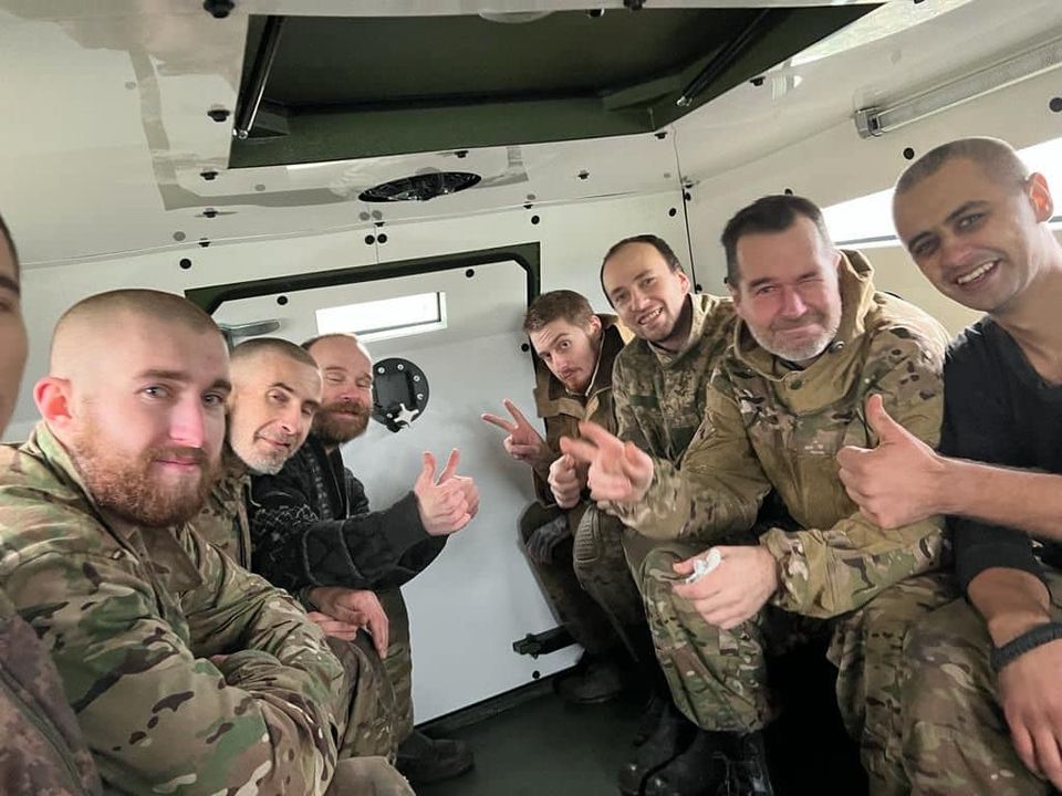 Відбувся черговий обмін полоненими: Україна повернула 32 бійці та тіло загиблого добровольця