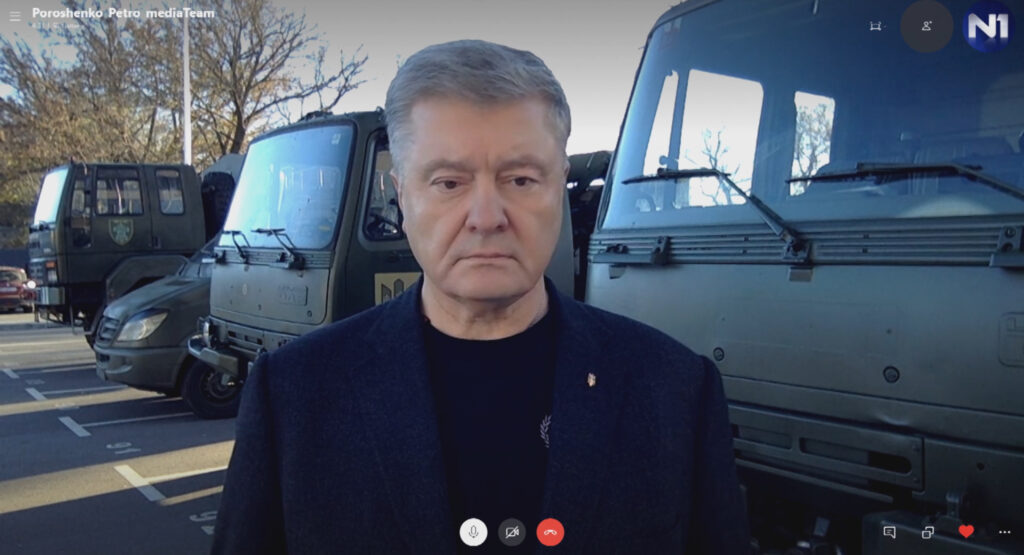 Порошенко жорстко відповів на енергетичний шантаж путіна: краще бути в темряві, ніж бути рабом
