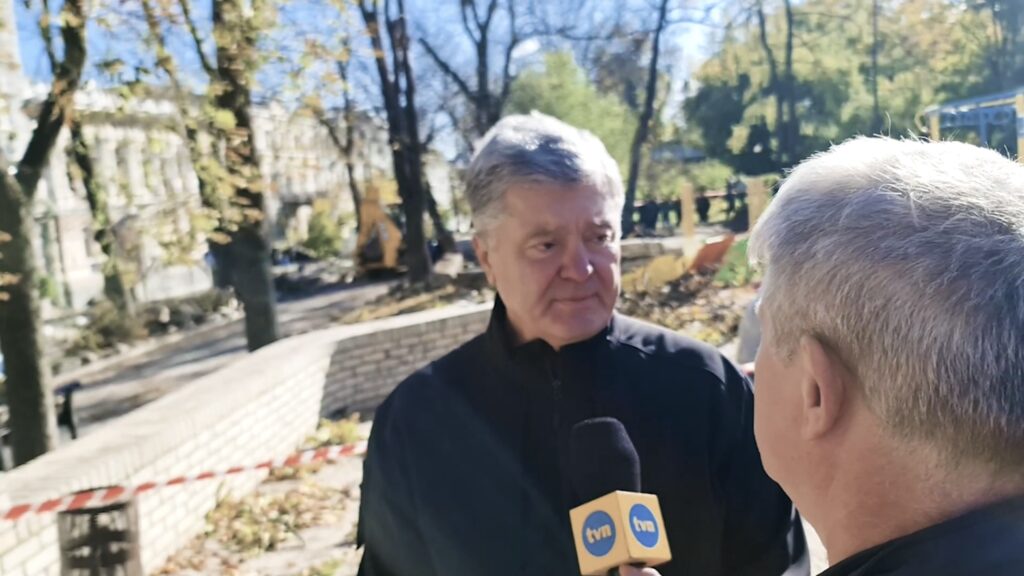 Порошенко в ефірі польського телеканалу закликав покарати білоруського диктатора, який є співучасником кремля
