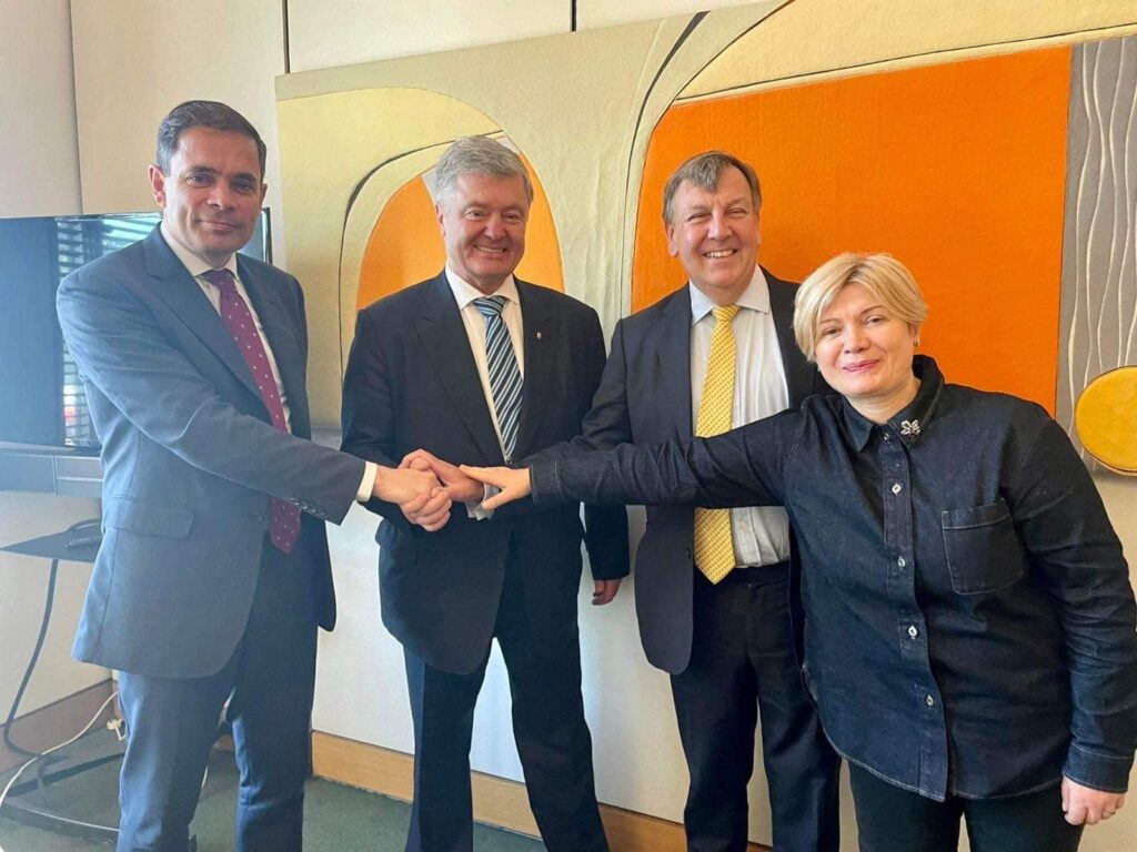 Порошенко призвал британских парламентариев поддержать членство Украины в НАТО