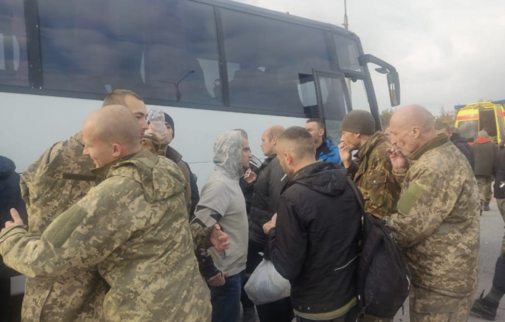 Украина освободила из плена 52 человека