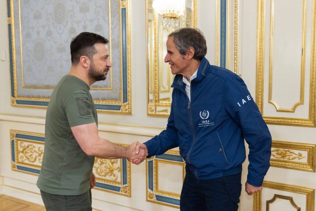 “Це рейдерство”: Зеленський вимагає від МАГАТЕ засудити указ Путіна про ЗАЕС