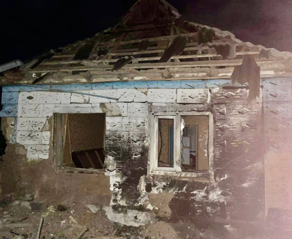 Російські окупанти з “Градів” та “Ураганів” усю ніч гатили по Дніпропетровщині