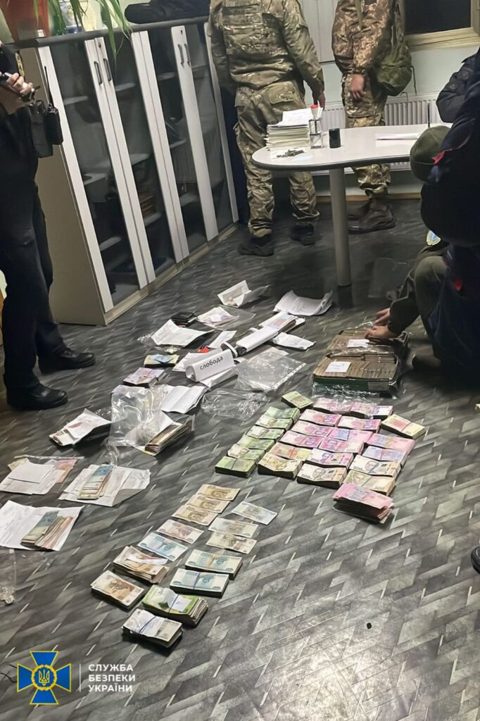 В Харьковской области СБУ задержала депутата райсовета от «Слуг» по подозрению в пособничестве России