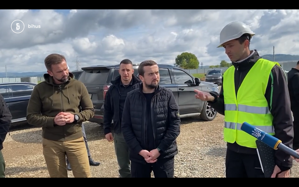 Кирило Тимошенко після розголосу вирішив не користуватись авто, яке дали на гуманітарні цілі