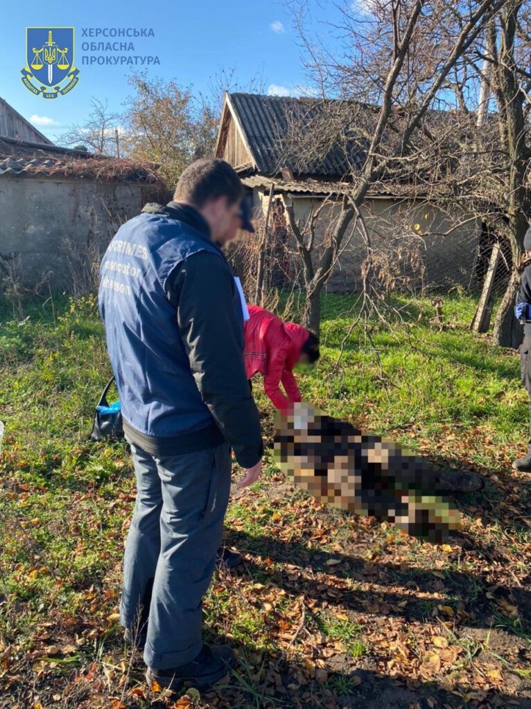 Розстріляли та закопали на подвір’ї: на Херсонщині виявили тіла трьох мирних жителів, яких вбили росіяни