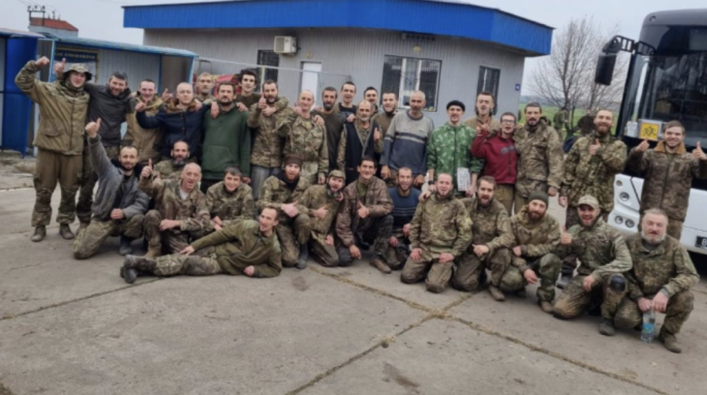 Україна повернула з полону 45 військових