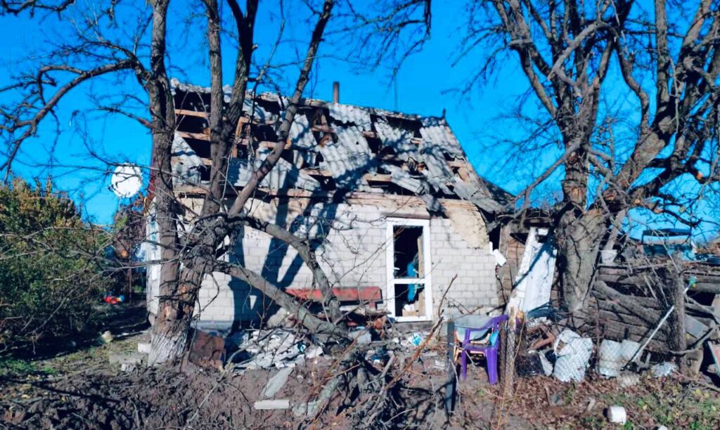 Росіяни обстріляли два райони Дніпропетровщини: пошкоджено електромережу та газогін