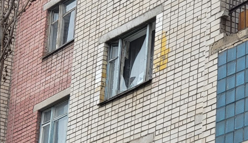 Російські війська обстріляли Херсон: з’явились фото наслідків