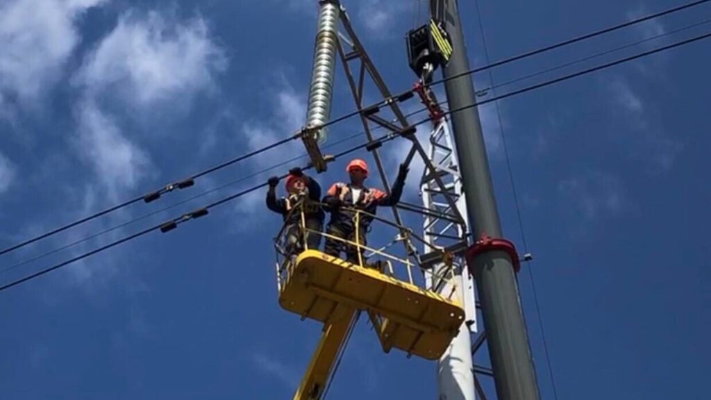 Power outages in the Odessa region due to Russian attacks, while outage schedules are in effect in Chernihiv.