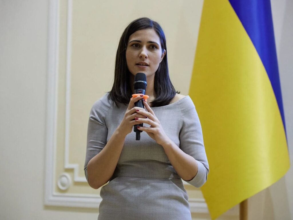 Скандал голови партії Шуляк із пораненим бійцем: нардепка Янченко йде зі “Слуги народу”