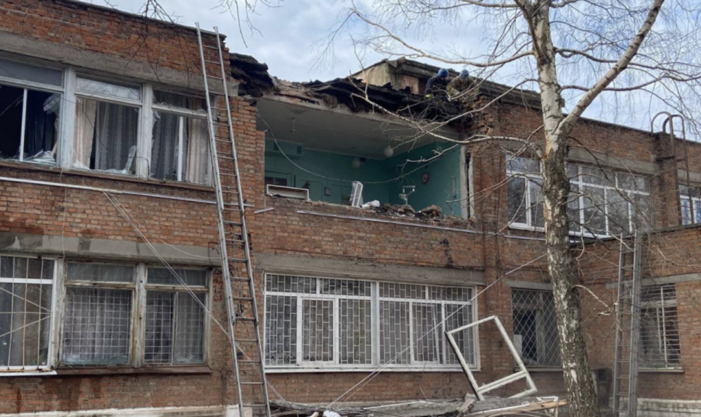 Окупанти впродовж доби 38 разів обстріляли Сумщину 12 грудня