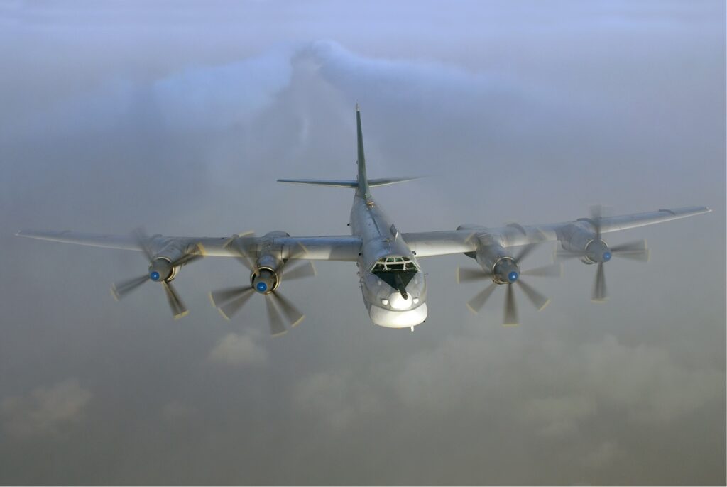 Били з Ту-95МС, Ту-22МЗ та фрегата “Адмірал Макаров”: у ЗСУ повідомили подробиці ракетного удару РФ