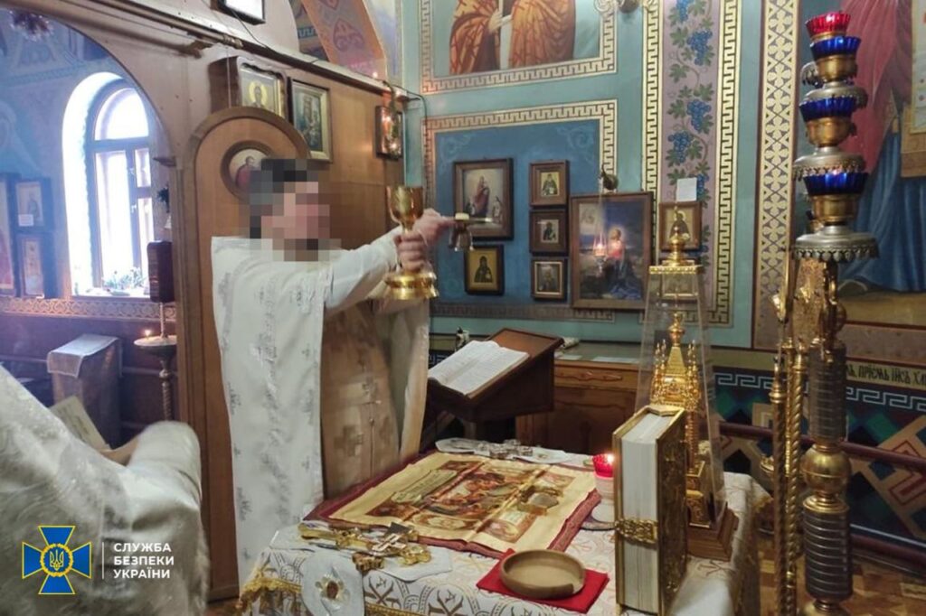 Настоятеля храму УПЦ МП у Лисичанську засудили до 12 років, ще один священник-колаборант втік