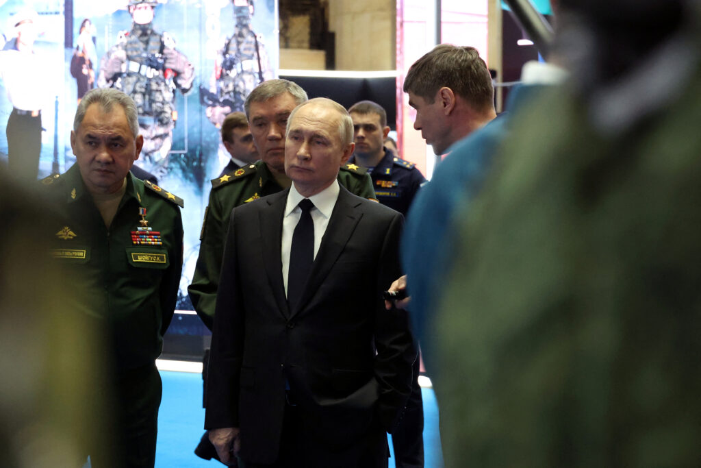 Найефективніший спосіб покарати злочинців: у США пояснили переваги “гібридного трибуналу” для РФ