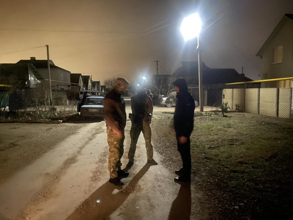 У Джанкойському районі російські спецслужби знову проводять обшуки в оселях кримських татар