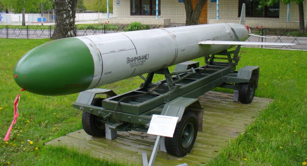 РФ використовує ракети з імітатором ядерної бойової частини: в Повітряних силах ЗСУ пояснили мету окупантів