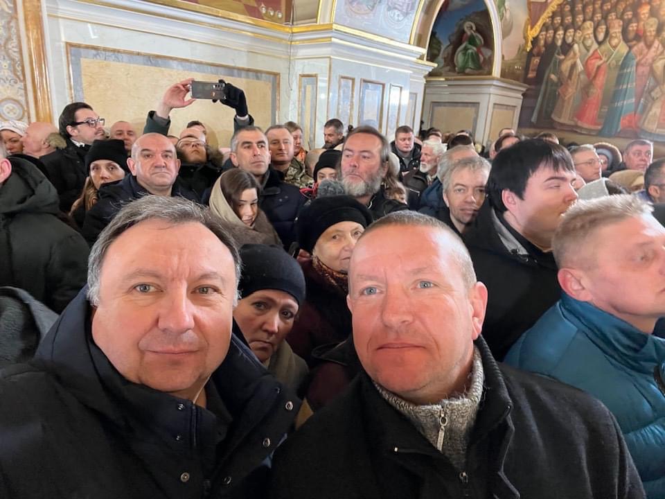 Це продовження шляху, який почав Порошенко, здобувши Томос – депутати «ЄС» побували на історичній літургії в Лаврі