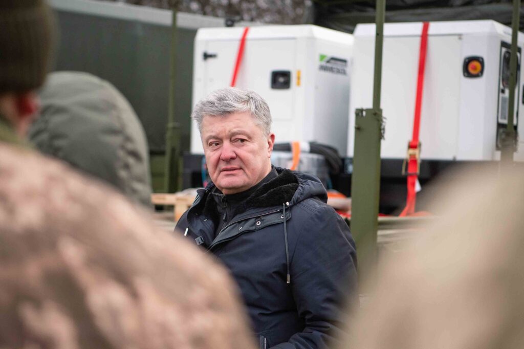 Порошенко на Донбасі: хто зараз першим завдасть удар контрнаступу – той отримає стратегічну перевагу