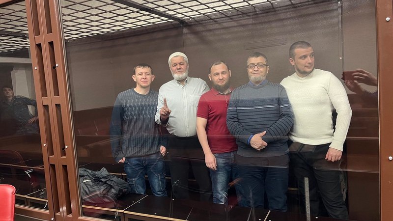 Без права на останнє слово: російський суд призначив кримськотатарським політв’язням 13 років позбавлення волі