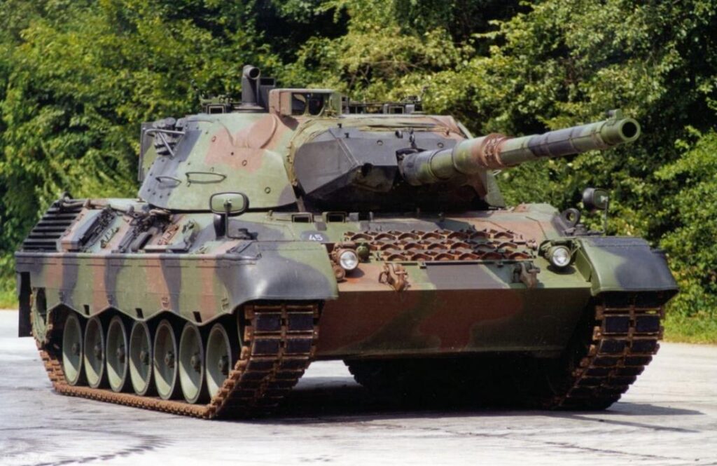 Танки Leopard 1 для України: міністр оборони Німеччини назвав терміни постачання