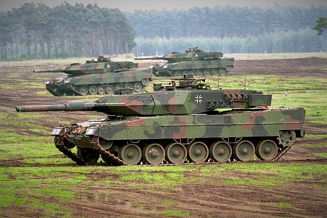 Польша не обязана ждать разрешения Германии для предоставления Украине танков Leopard — представитель правительства ФРГ