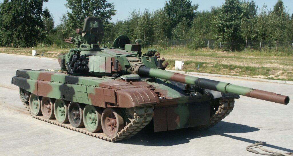 Окрім роти Leopard 2 Польща передасть Україні 60 танків PT-91 Twardy