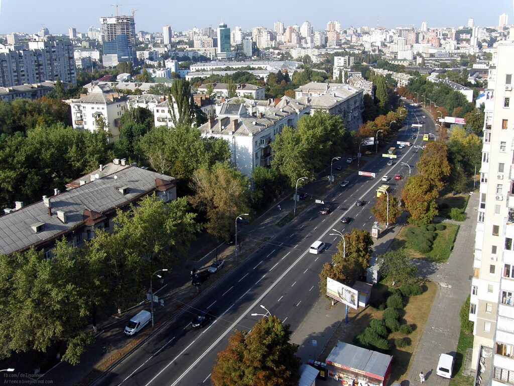Письменник та дипломат Юрій Щербак закликав перейменувати Повітрофлотський проспект у Києві: текст звернення