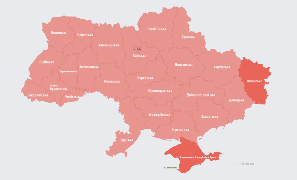 По всій Україні повітряна тривога: в Білорусі злетіли російські винищувачі