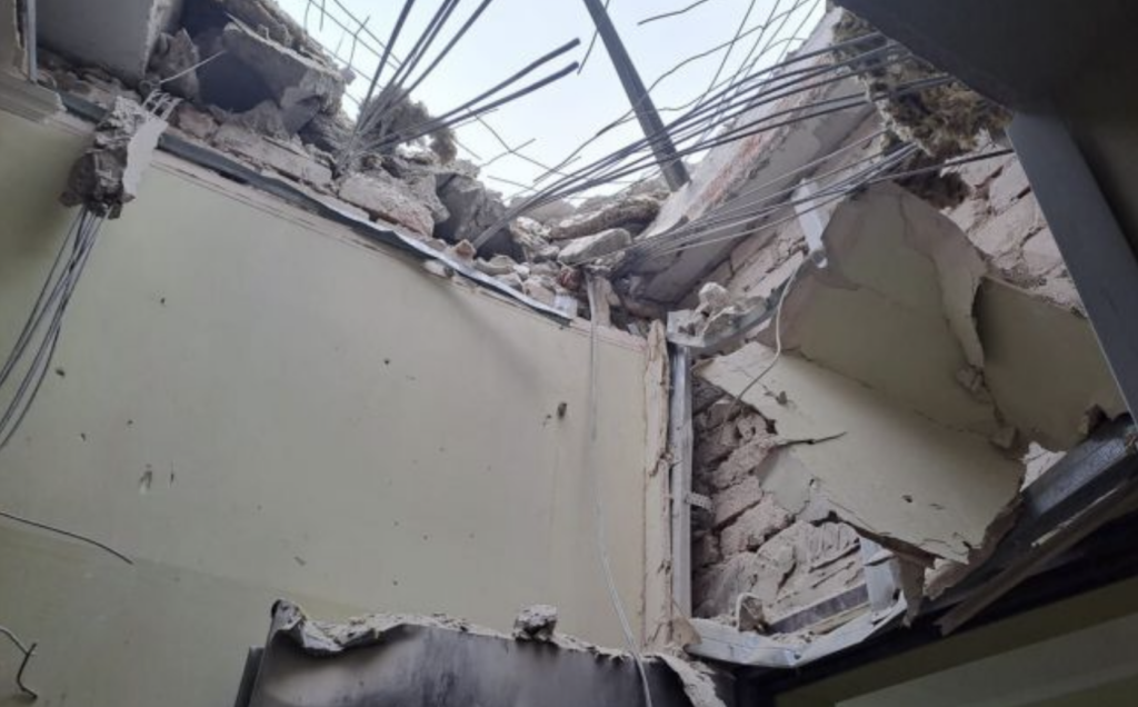 Окупанти обстріляли школу в Часовому Яру