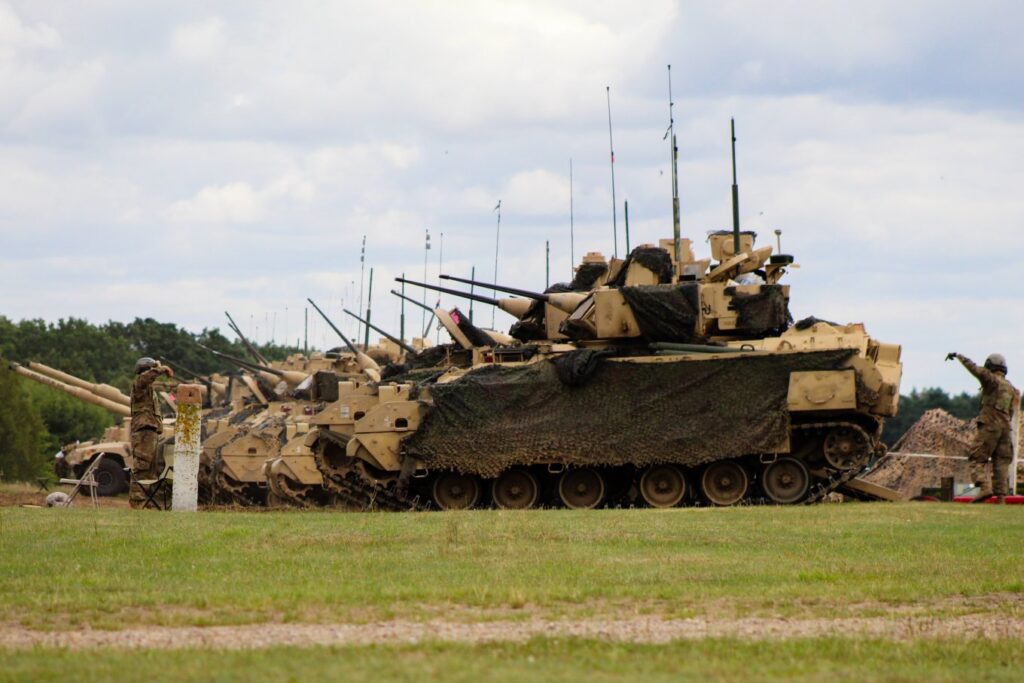 В Пентагоне анонсировали передачу Украине БМП Bradley: их уже окрестили «истребителями российских танков»