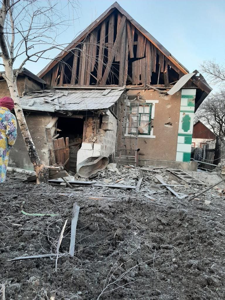 Військові РФ масовано обстріляли 11 населених пунктів Донеччини, є загиблі та поранені