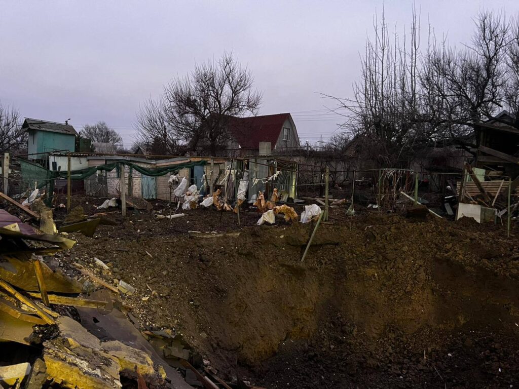 Росіяни вночі вдарили по Запоріжжю: пошкоджено житлові будинки та об’єкти інфраструктури (фото)