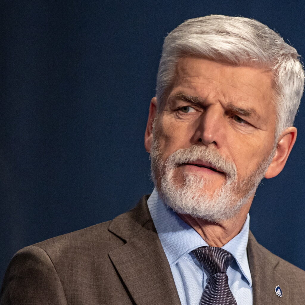 Президент Чехії закликав бути готовим до завершення війни “не за сценарієм України”: що відповів Кулеба